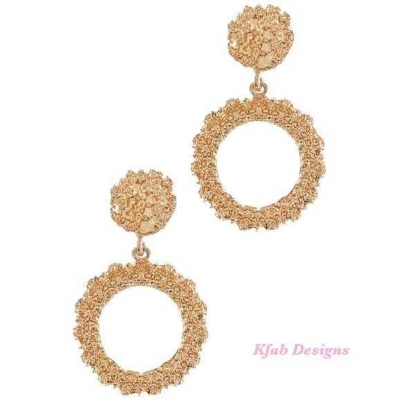 ❤️NEW! Open Hammered Textured Drop Earrings! - Picture 2 of 2